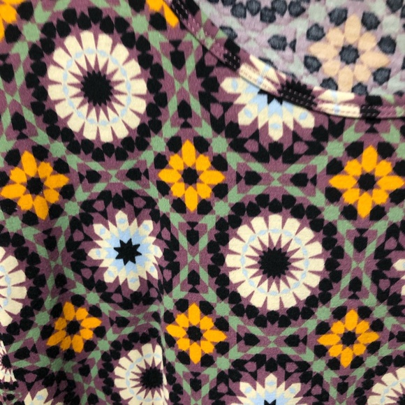 XS Perfect Tee - Picture 2 of 3